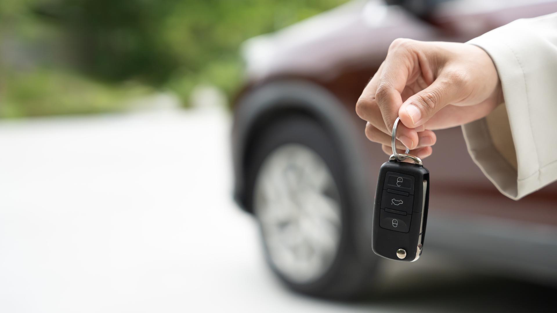 Transponder key on a vehicle seat after successful programming