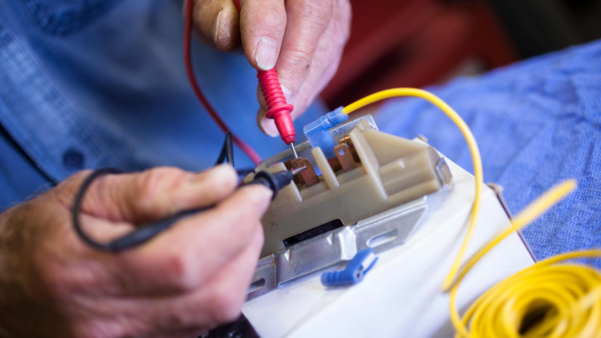 Electrical wiring during ignition switch replacement